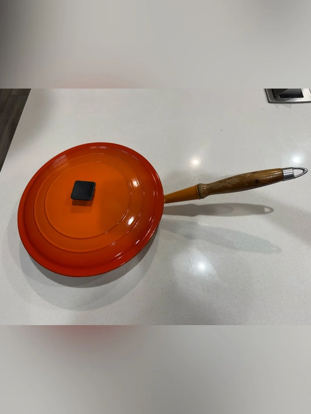 LE creuset flame vocalize Orange Enamelled Skillet with Lid and Wood Handle 11”